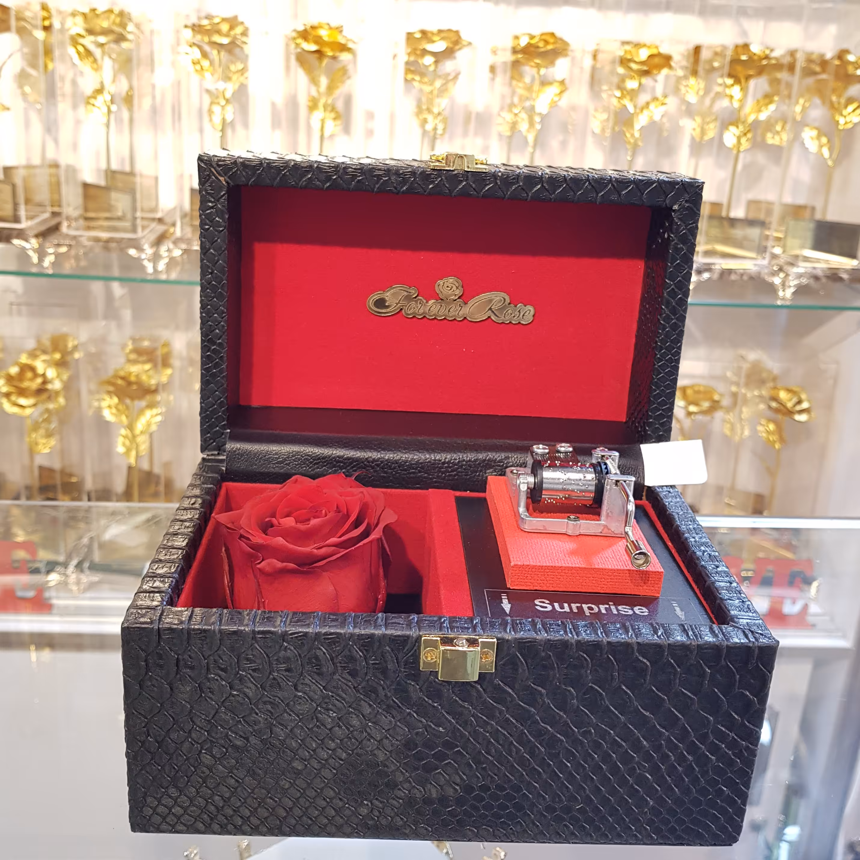 باکس موزیکال ،گل رز جاودان قرمز ،هدیه،کادو تولد