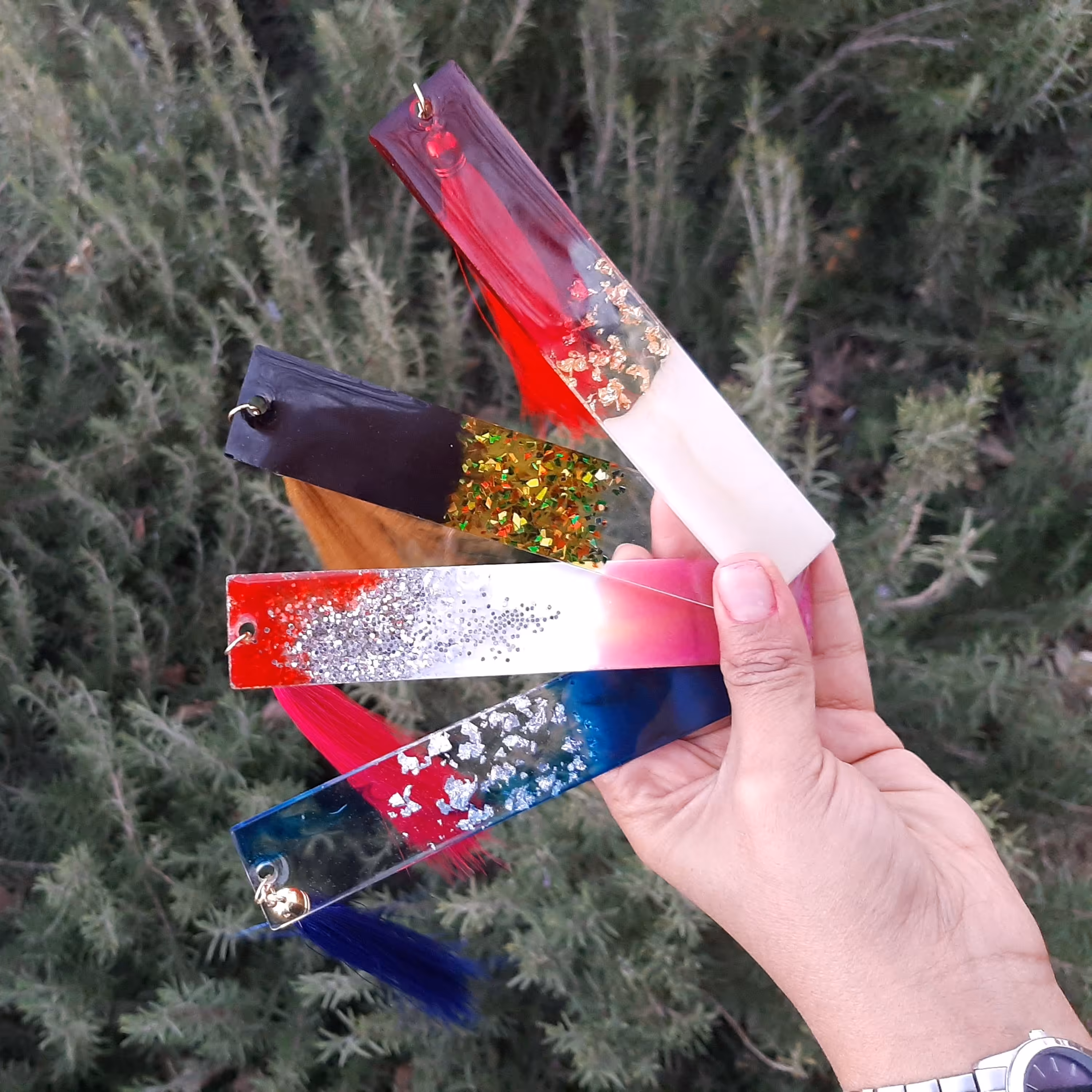 (بوک مارک رزینی) اکلیلی همراه با قهوه و گلهای صحرایی