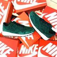 کفش کتانی رانینگ نایک ادیسی  nike running shoes odyssey green