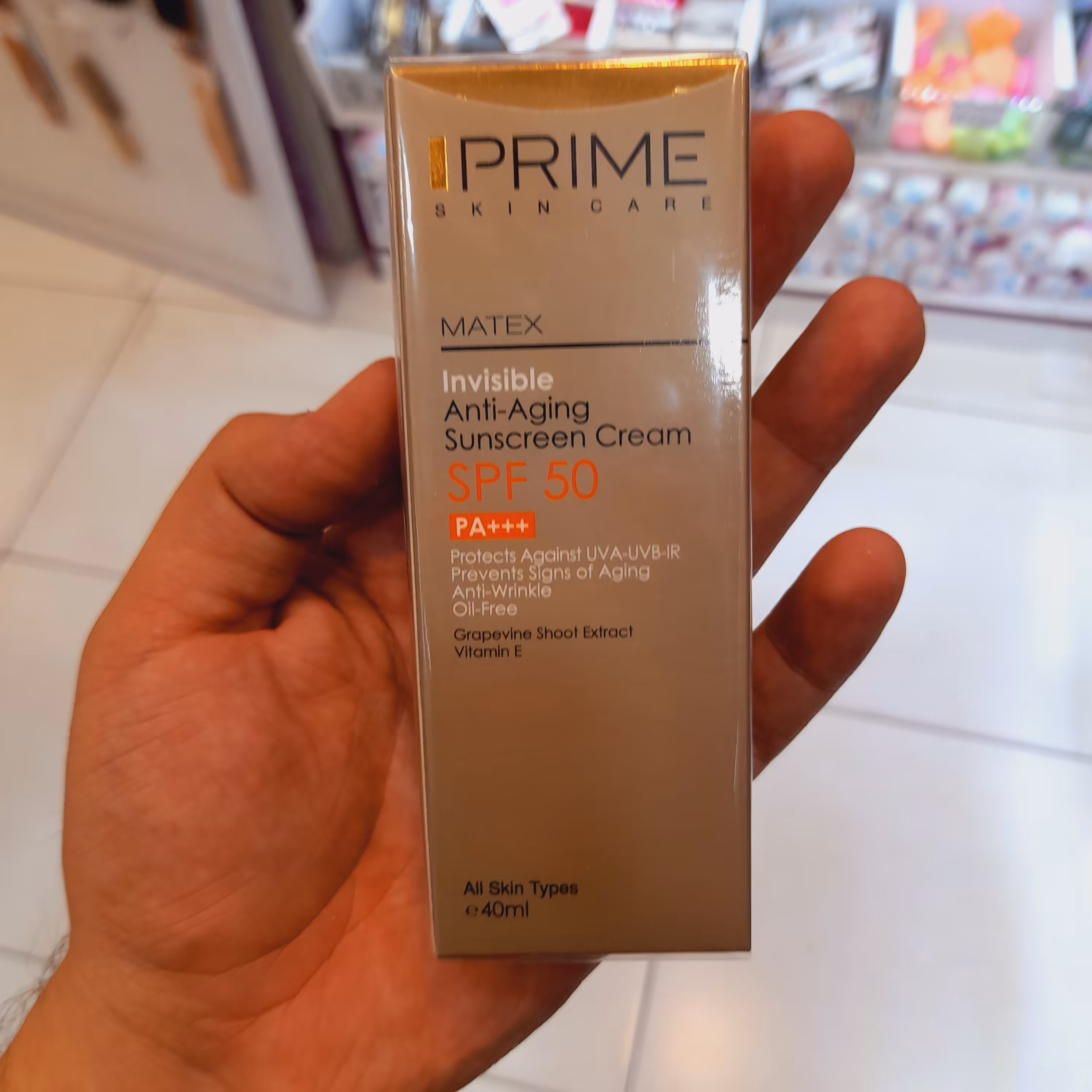 کرم ضد افتاب پریم بی رنگ مدل  matex colorless جوانساز