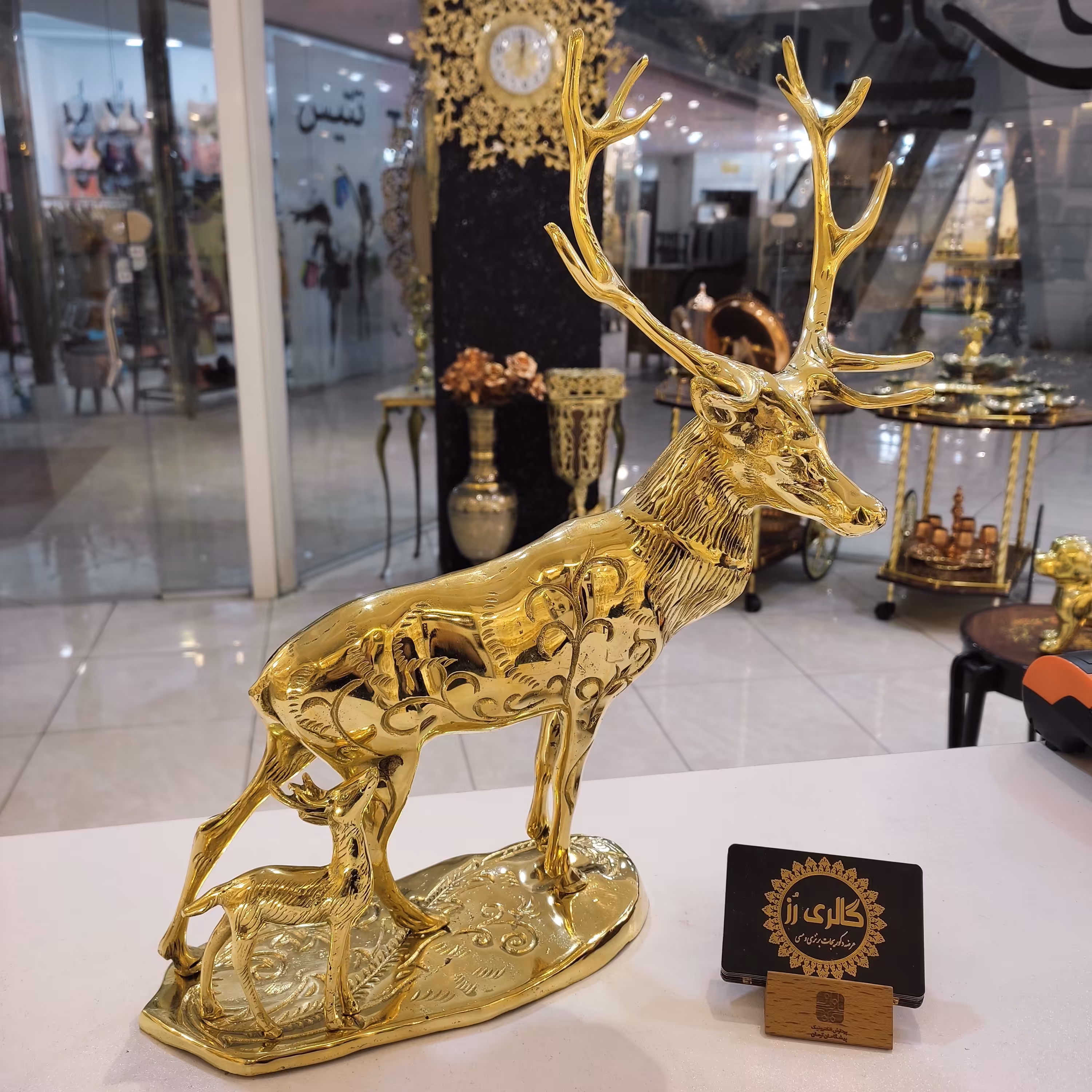 مجسمه گوزن و بچه گوزن برنجی(برنز)