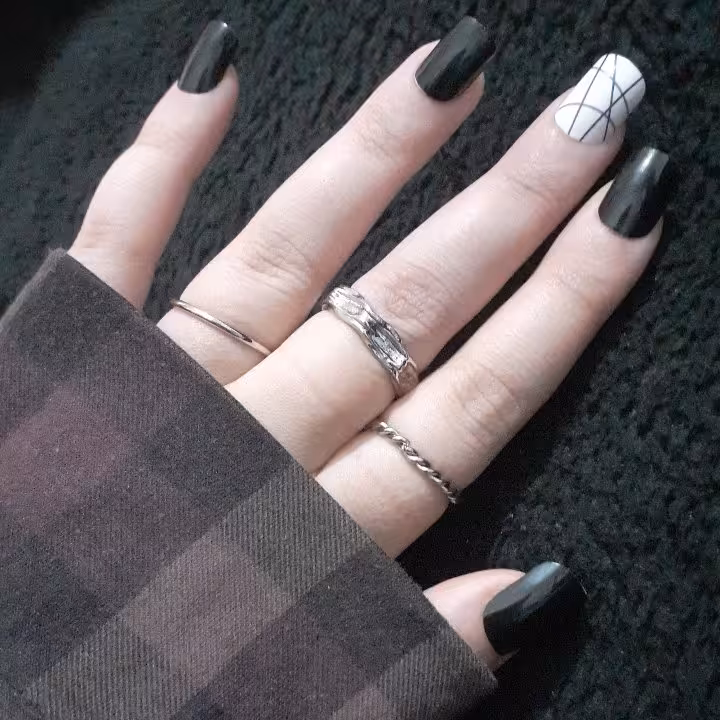 پک انگشتر نقره ای