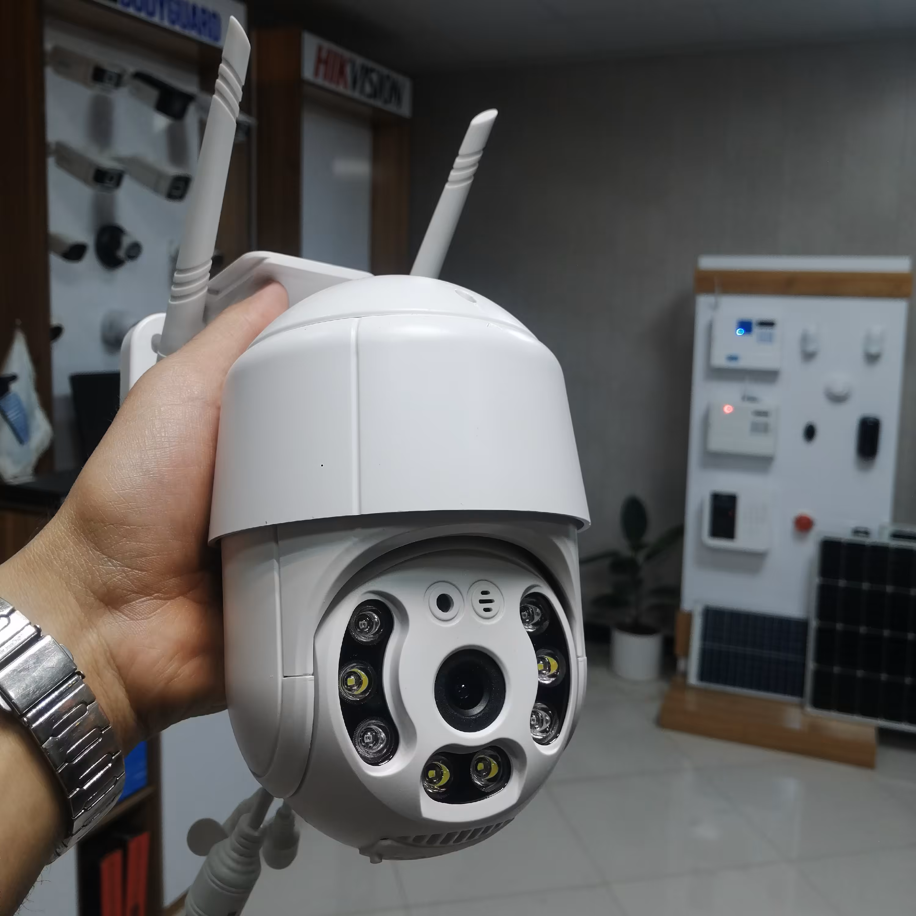 دوربین مداربسته مینی اسپیددام بدون نیاز به دستگاه و سیم کشی  انتقال موبایلی