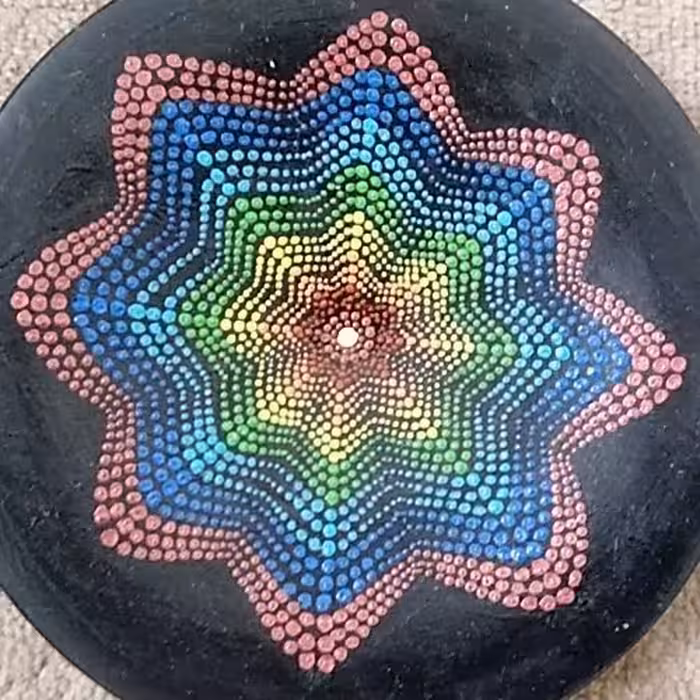 بشقاب سفالی سایز 24 وزن 350گرم رنگ های متفاوت و زیبا 