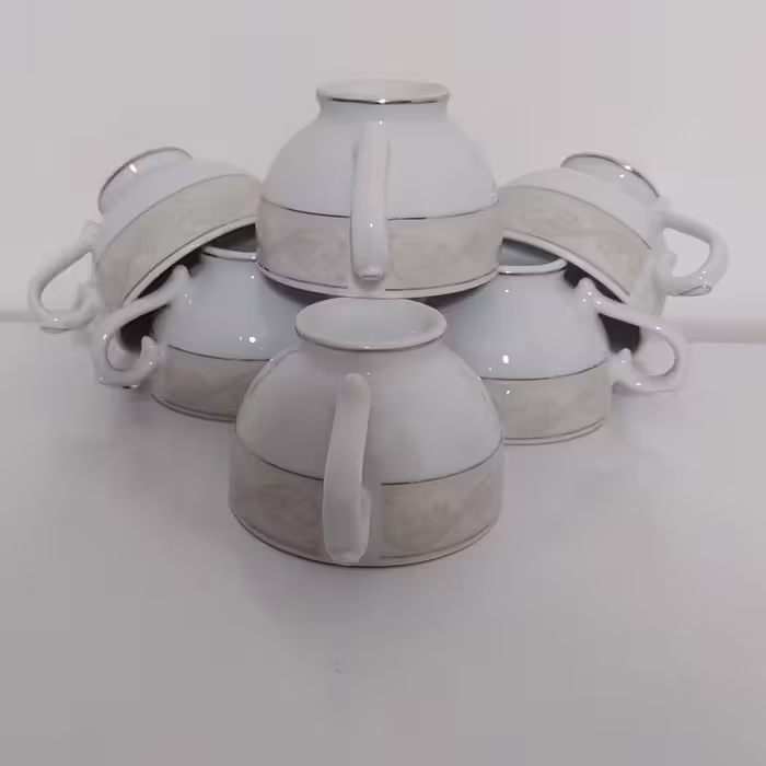 استکان چای خوری  وارداتی . 6عدد  جنس چینی 