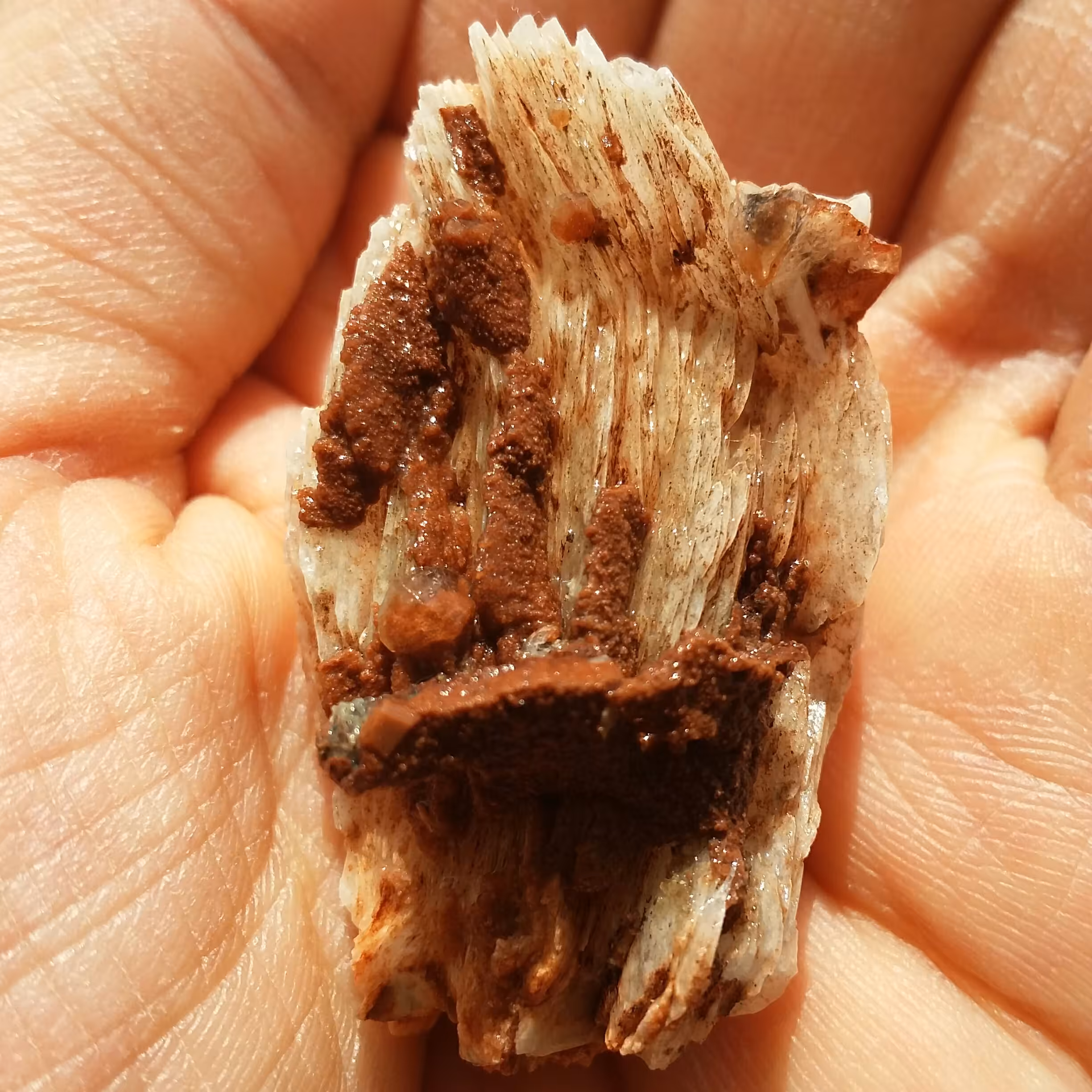 نمونه کلکسیونی باریت بسیااااااااار زیبا کاملا طبیعی شاهکار خلقت بی نظییر