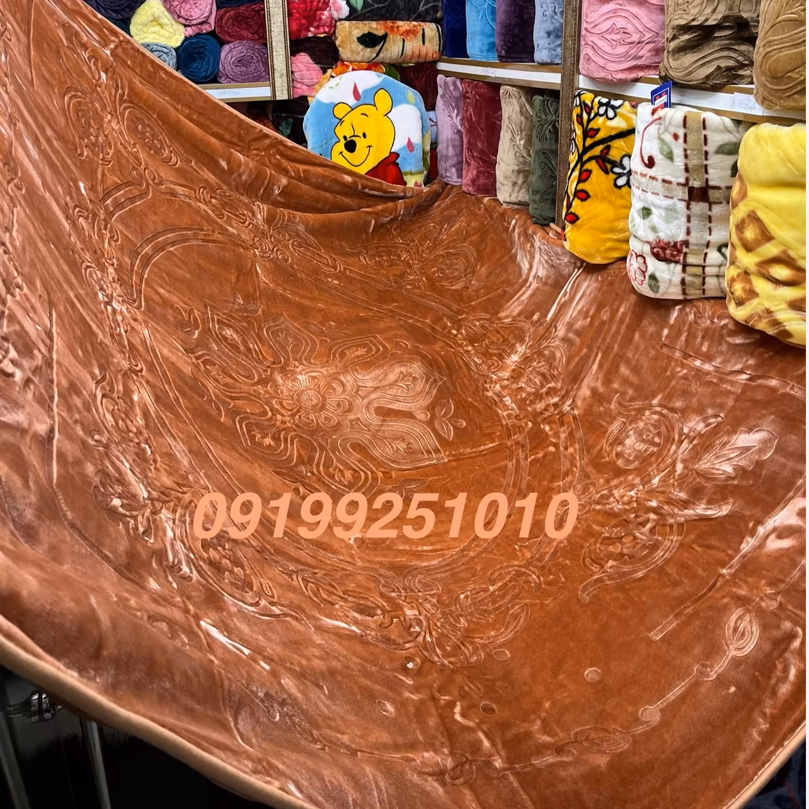 پتو دونفره نرمینه مدل ونلون نخ ژاپن جعبه ای بسیار مرغوب رنگ پنککی هلویی  