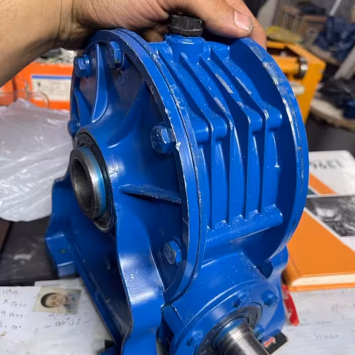 گیربکس vf86 برای بالابر ساختمانی