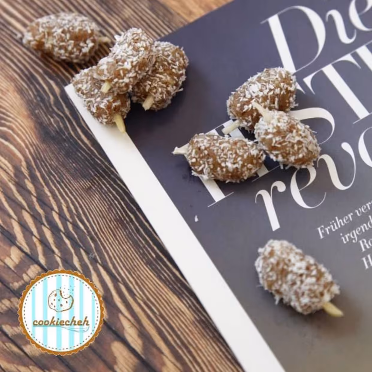 شیرینی توت بادام کتویی