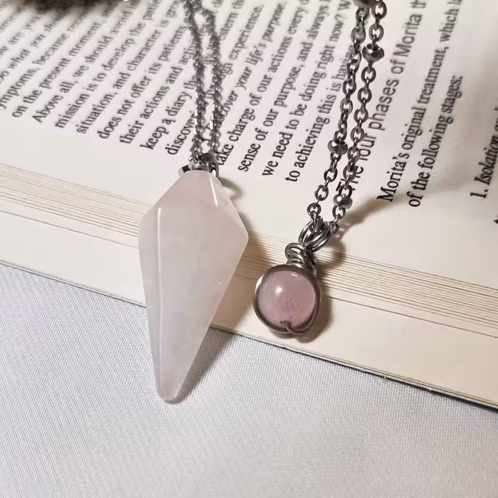 گردنبند سنگی رزکوارتز مدل گوی