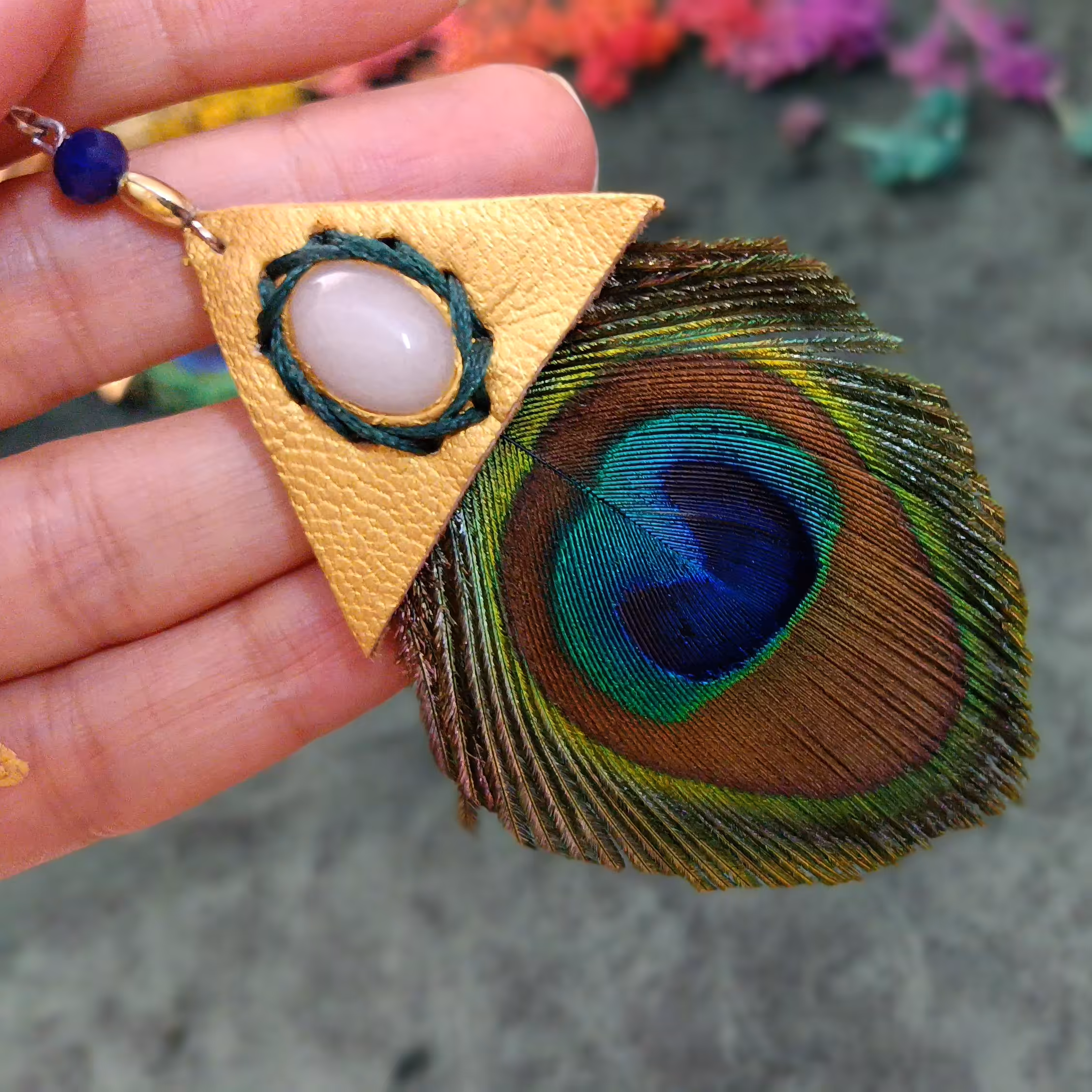 گوشواره پرطاووس و گوهر شب چراغ