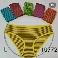فروش عمده شورت  نخی راه راه لاکرا  سایز L. M  تعداد در جین 6 عدد 