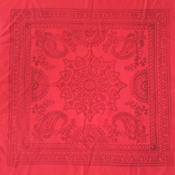 رومیزی خام پته قرمز، جنس تمام پشم، به همراه 8رنگ نخ خارجی و یک عدد سوزن