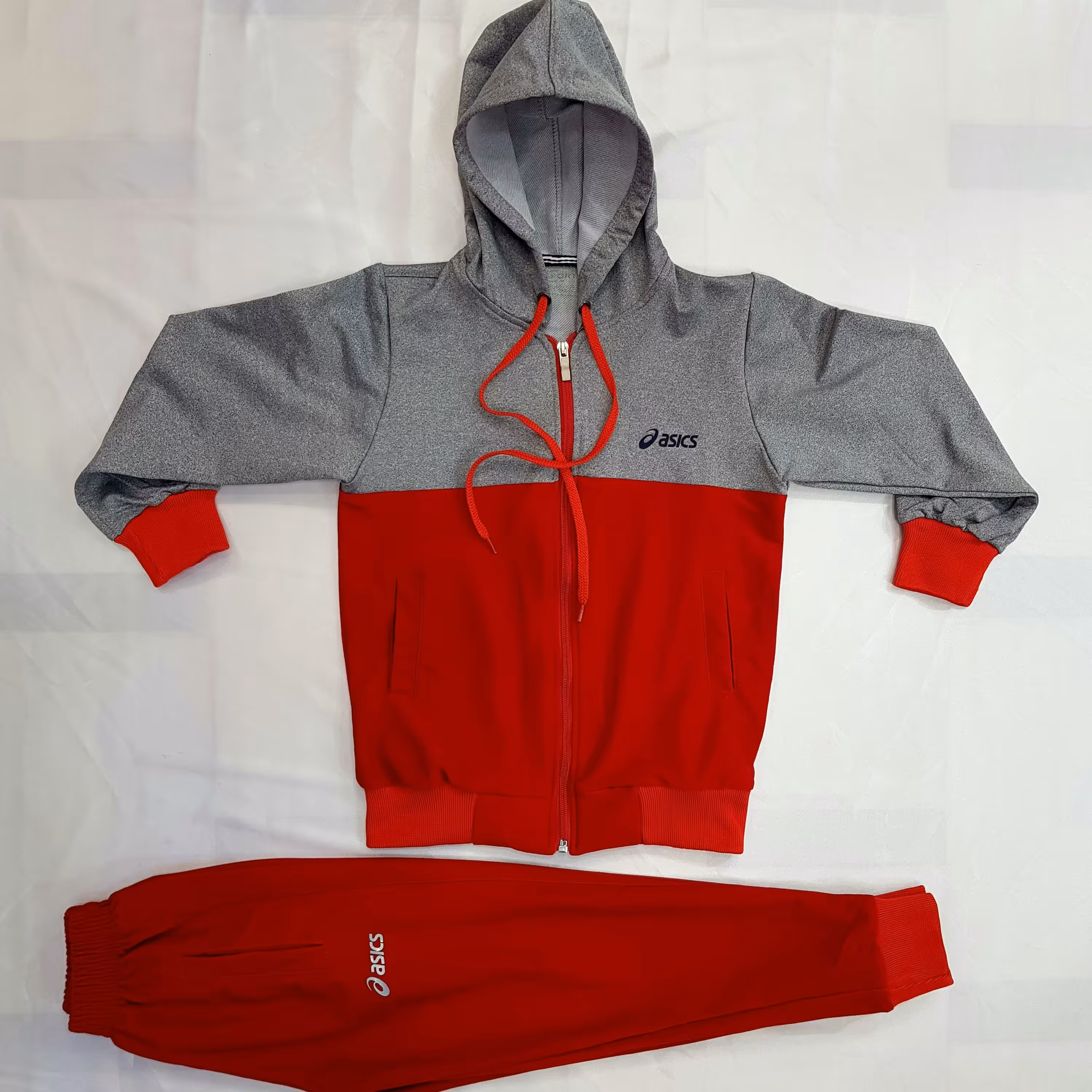 ست گرمکن و شلوار بچگانه کلاهدار-سایزبندی 70 الی 95-در 6 رنگ جنس فوق العاده اعلا