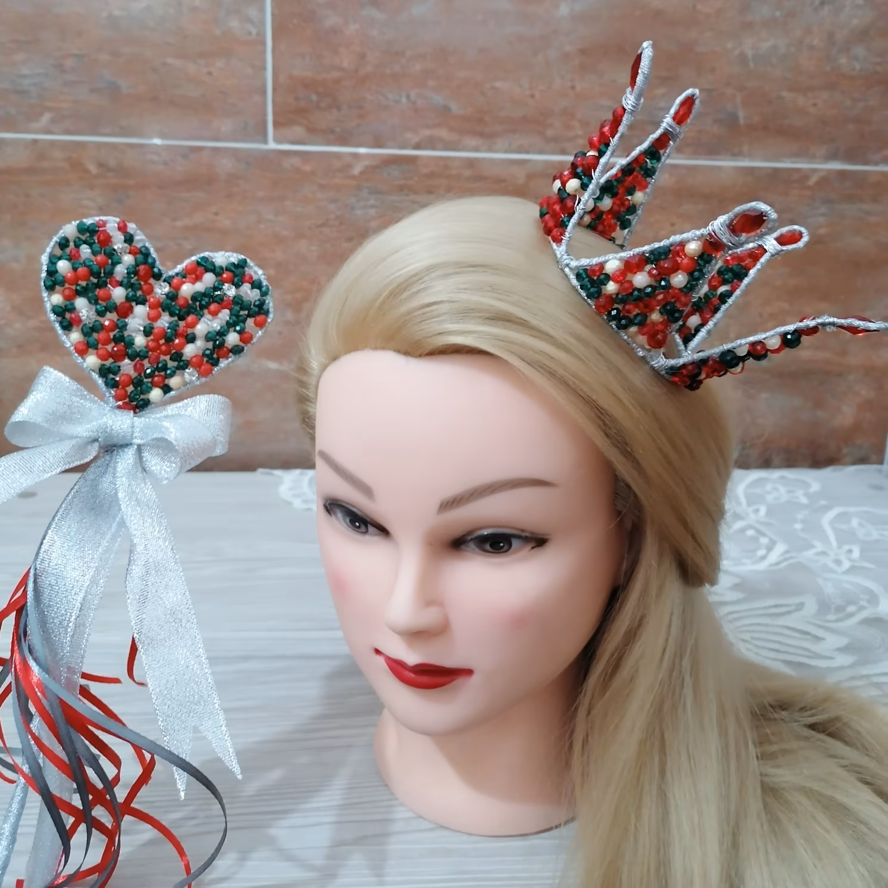 ست تاج و چوب دستی قلب یلدا