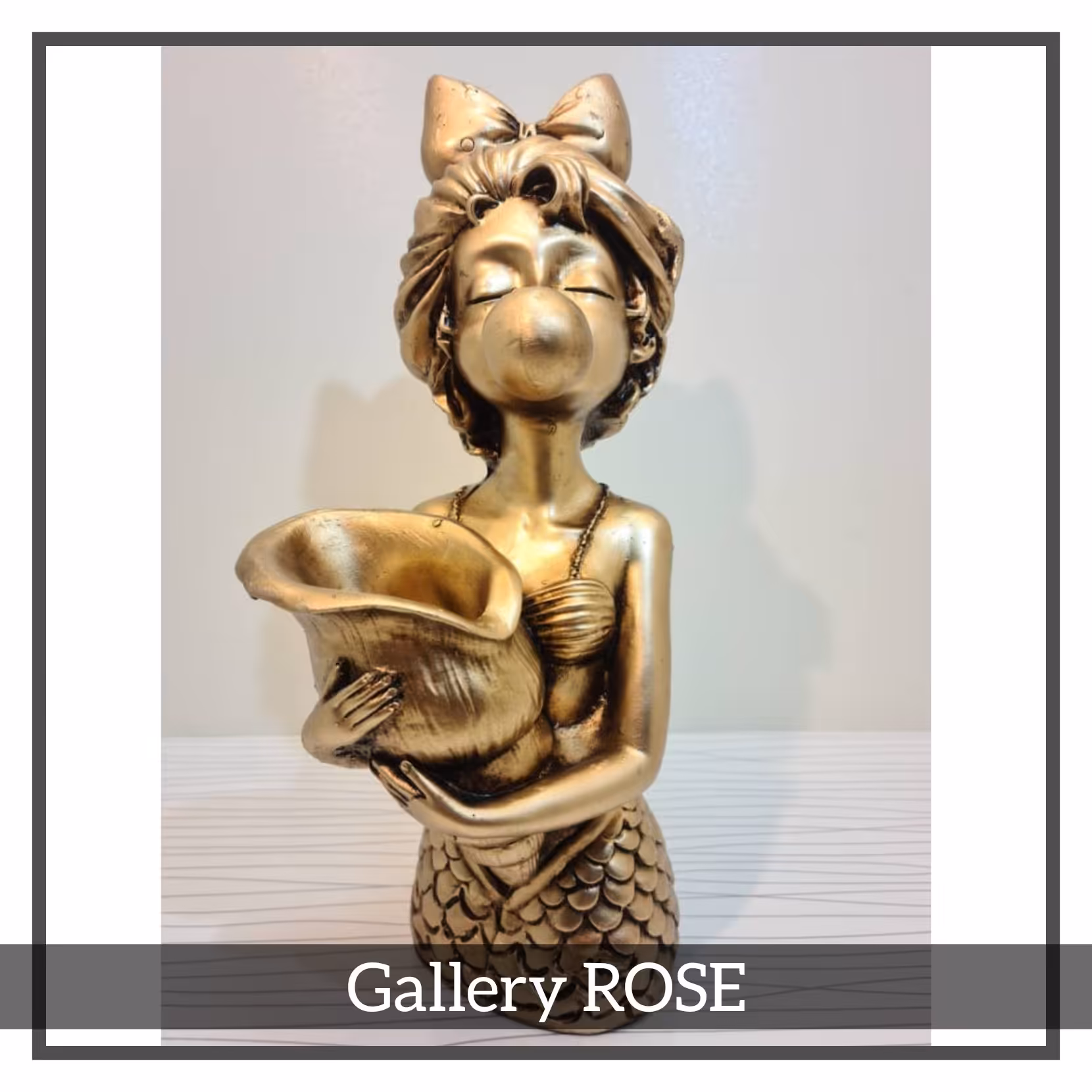 مجسمه دختر بادکنکی