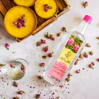 گلاب اعلا رزامید . ظرفیت  750 میلی لیتر 