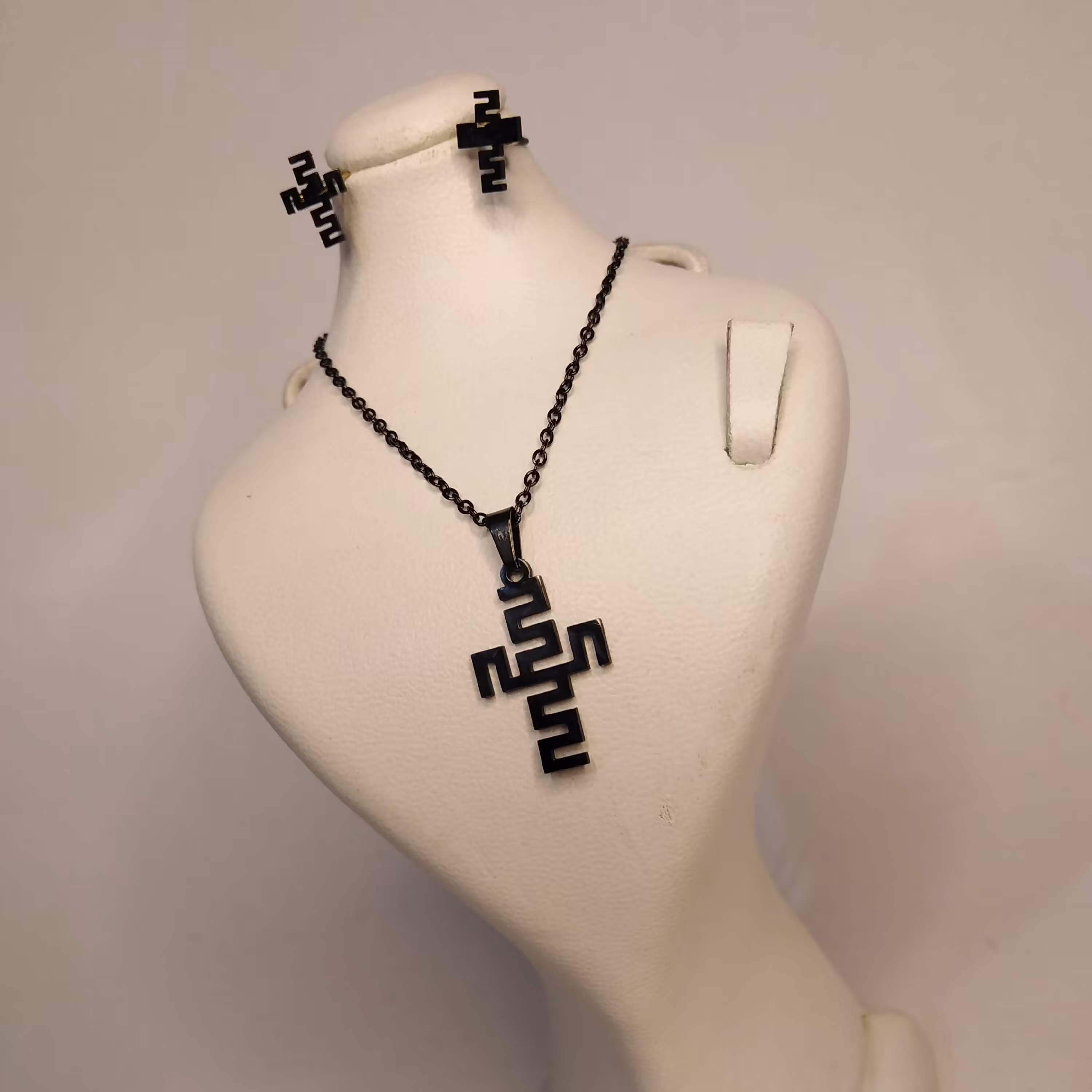 نیم ست زنانه مشکی طرح صلیب رنگ ثابت ارسال رایگان