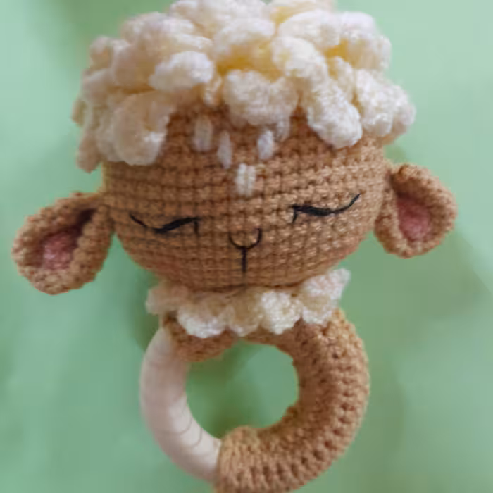 جغجغه بعبعی خیلی نازاندازه چوب  راش صیغل هفت سانت کامواایرانی سایزکله عروسک نسبتابزرگ