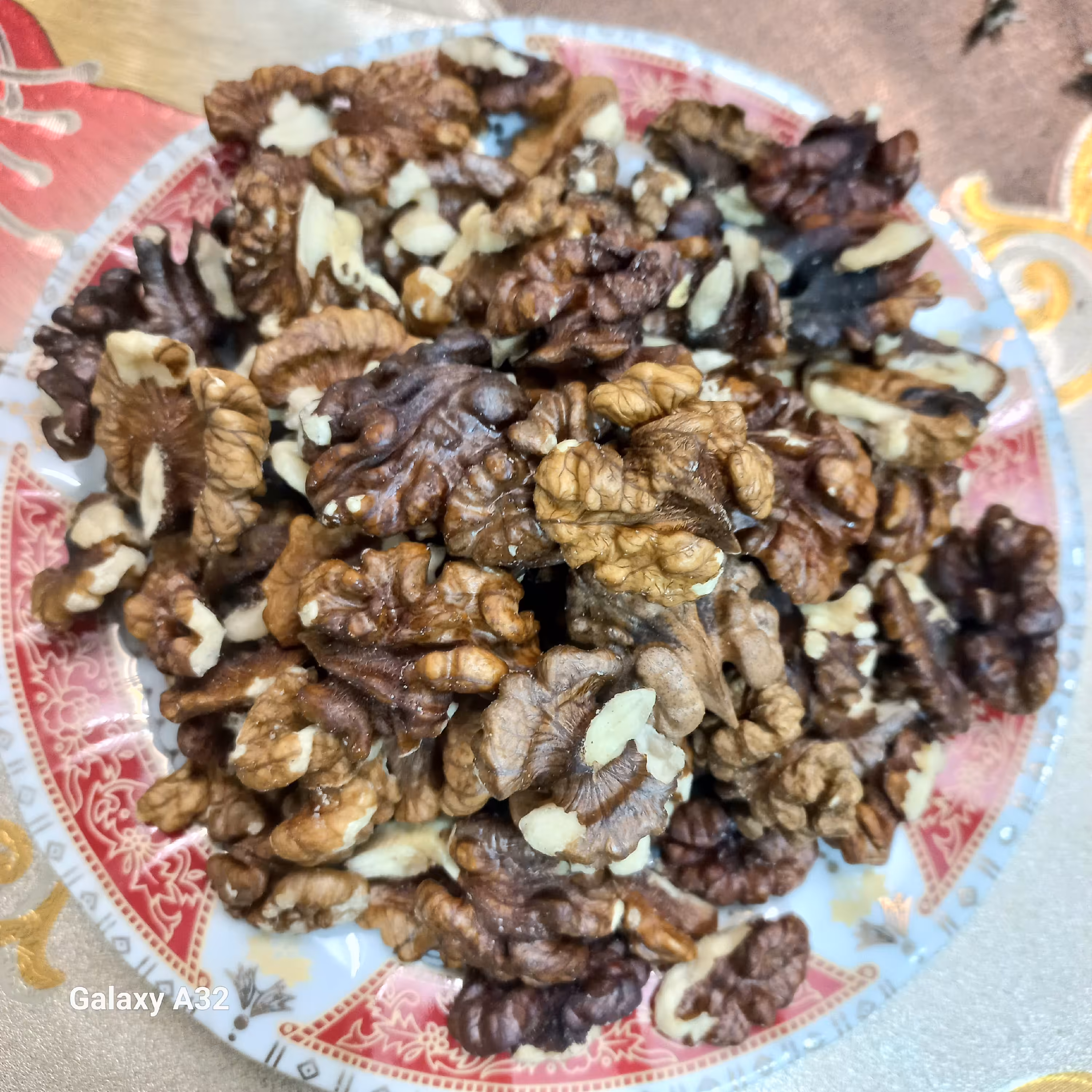 مغز گردوی خورشتی ،تازه شکن و خوش طعم 