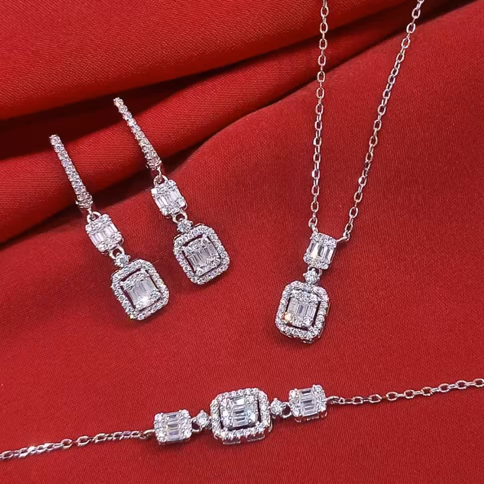 نیم ست نقره امرالد کات روکش رادیوم عیار 925 ضدحساسیت