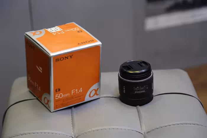 لنز سونی sony 50mm f1.4