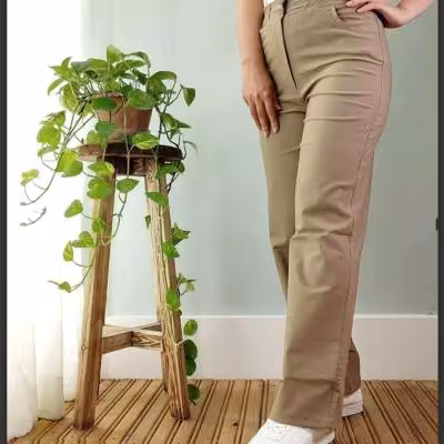 شلوار نیم یک کتان کش لیدی