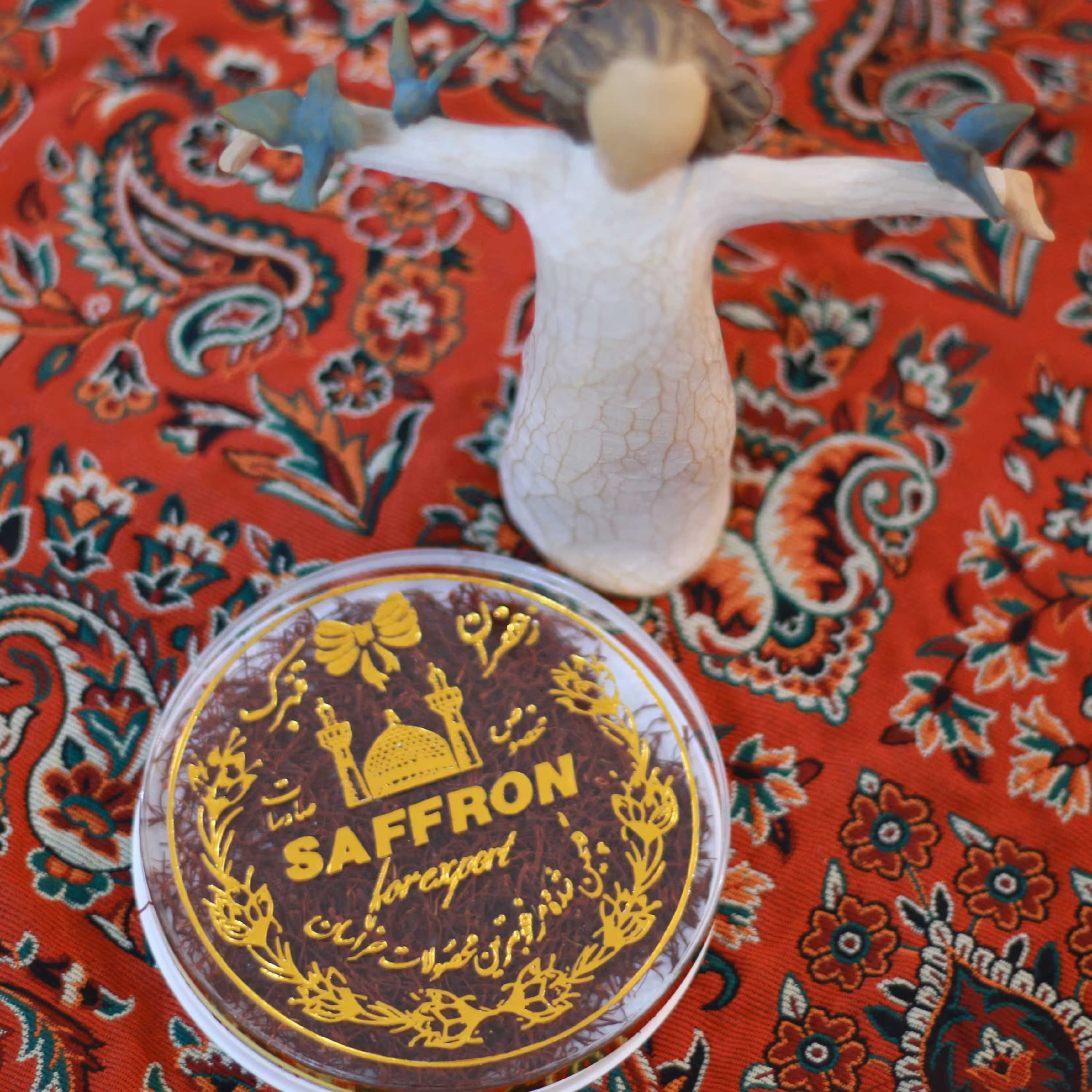 زعفران سرگل درجه یک  (نیم مثقالی با ظرف سکه ای)