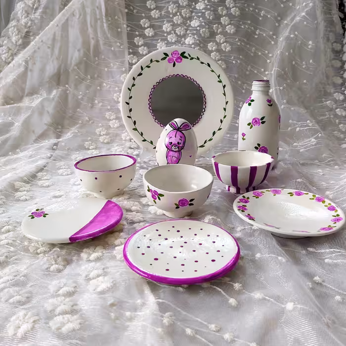 هفت سین 9 تیکه سال 1402 رنگ کرم و بنفش طراحی شده با دست قابل شستشو