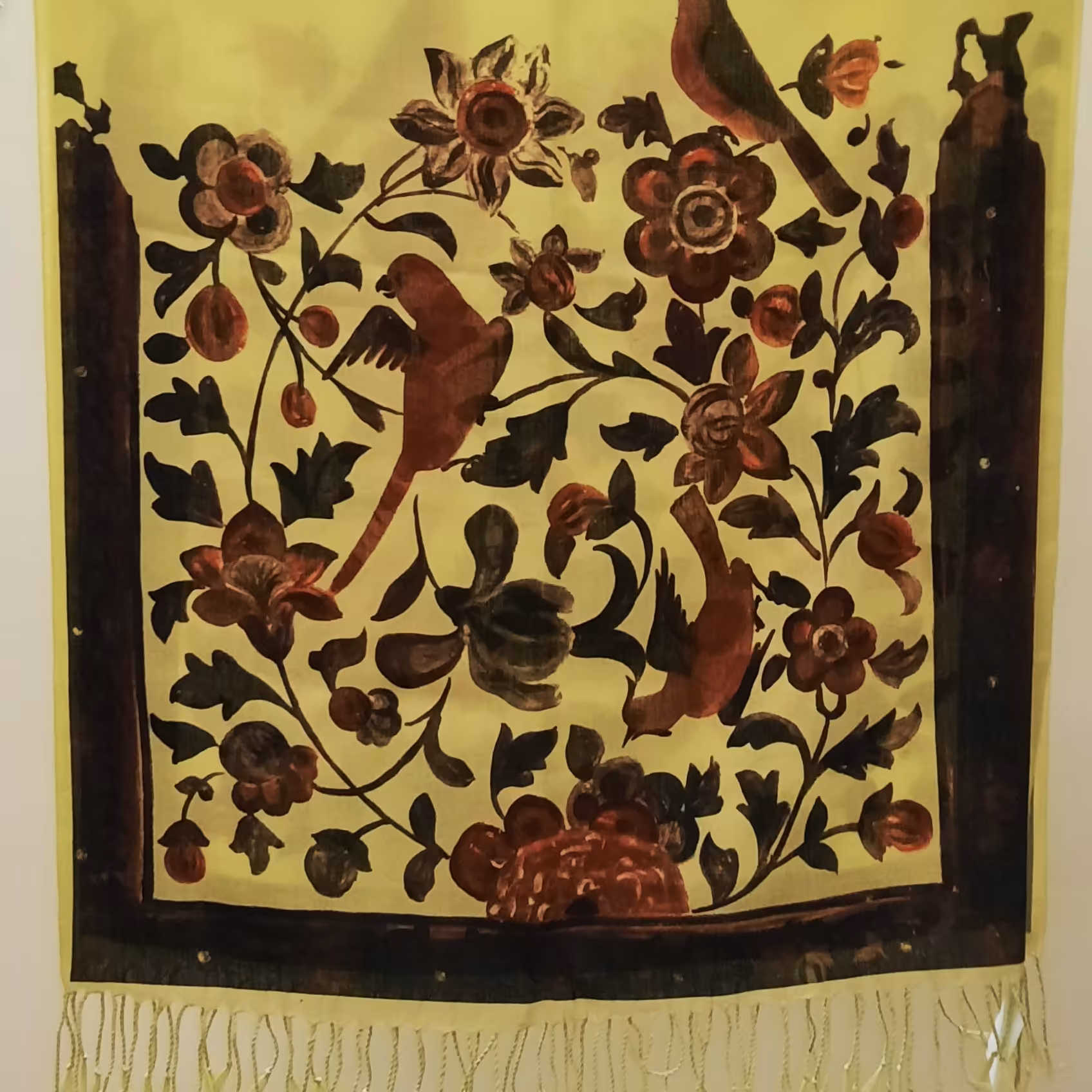 شال زنانه شال دخترانه طرح سنتی با طرح گل و مرغ رنگ فسفری