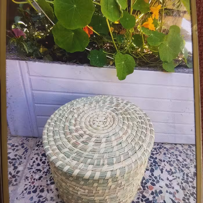 استوانه طرح عریان  .جای حبوبات .برنج و دیگر خشکبار..  پس کرایه 