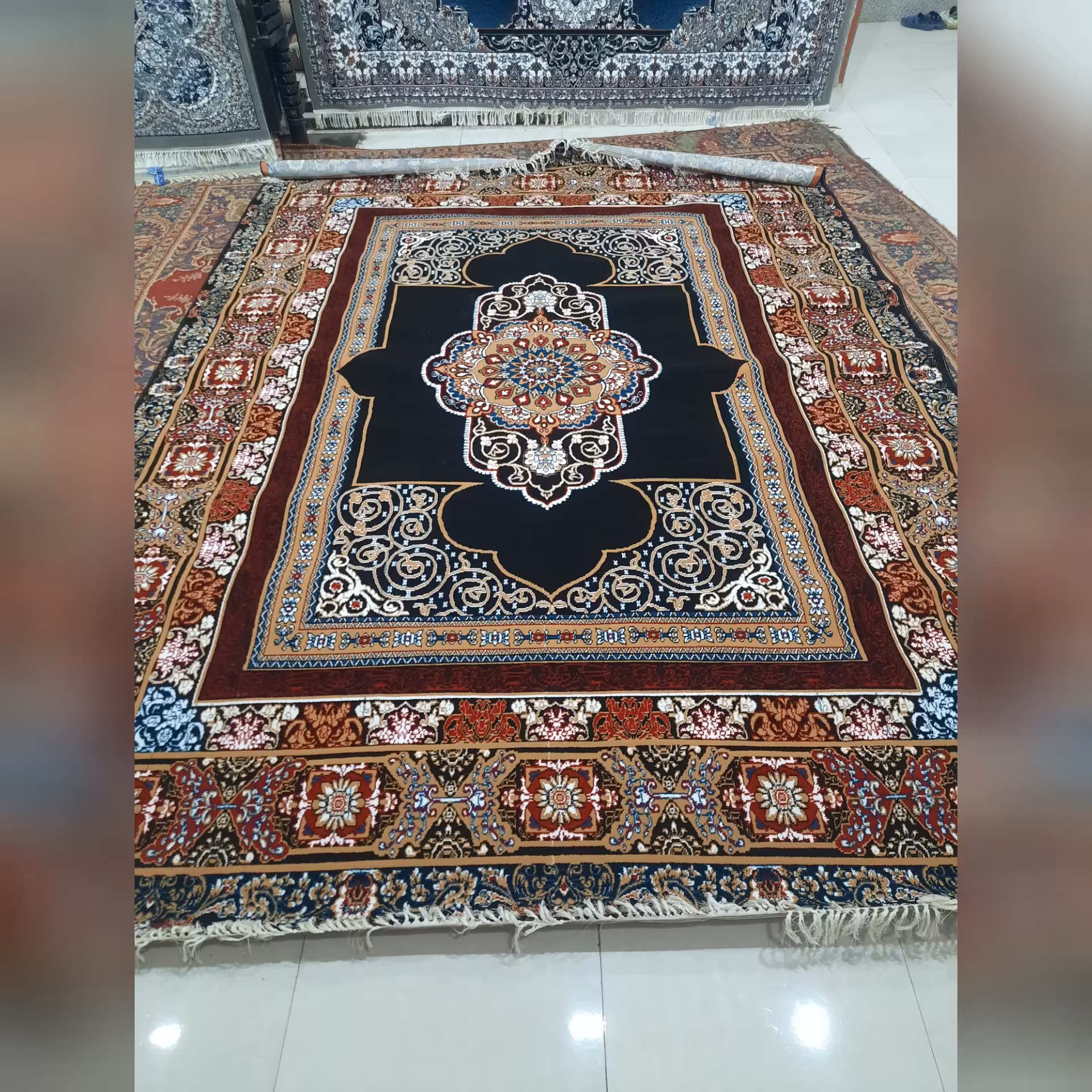 فرش قاب قران سورمه ای12متری 500شانه 7رنگ نخ بی سی اف رنگ ثابت کیفیت عالی بدون پرزدهی