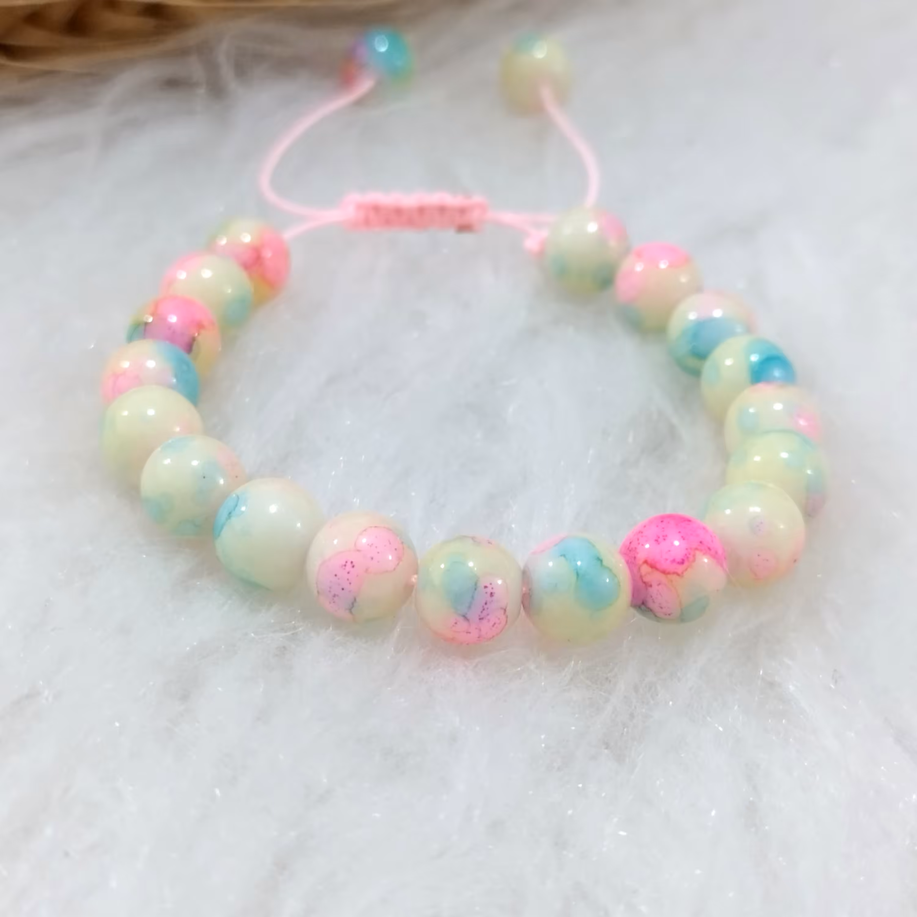 دستبند مهره ای آبرنگی مدل ساده