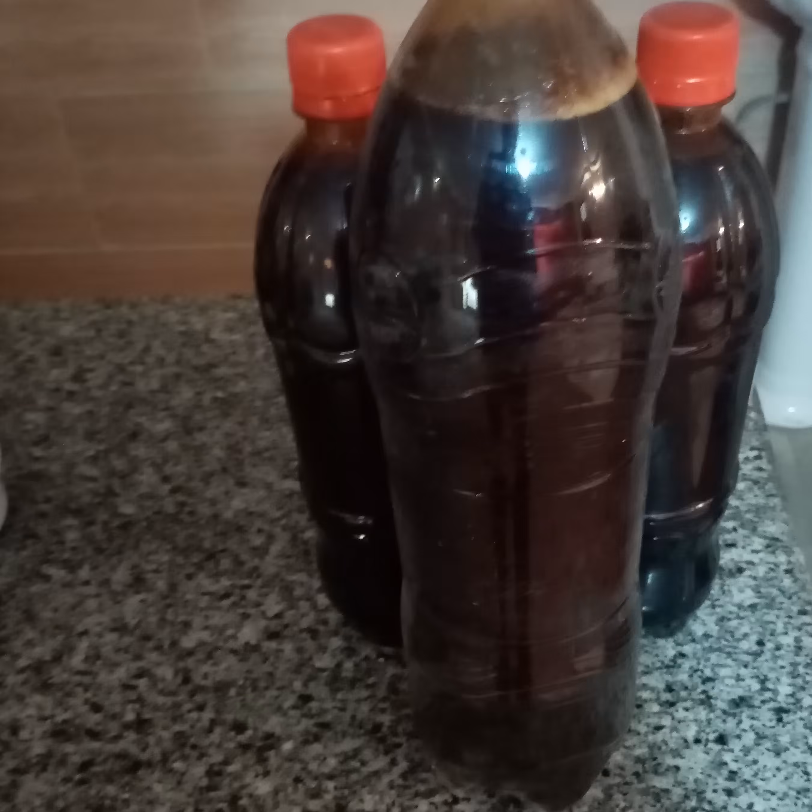 رب انار خالص و با کیفیت بهداشتی و تمیز و خانگی 