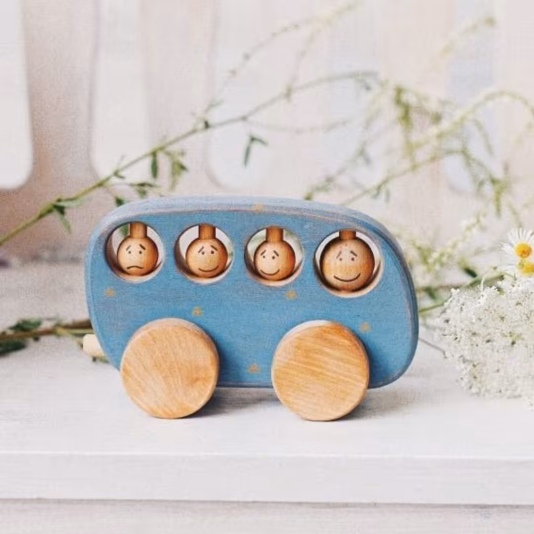 اسباب بازی چوبی اتوبوس چوبی