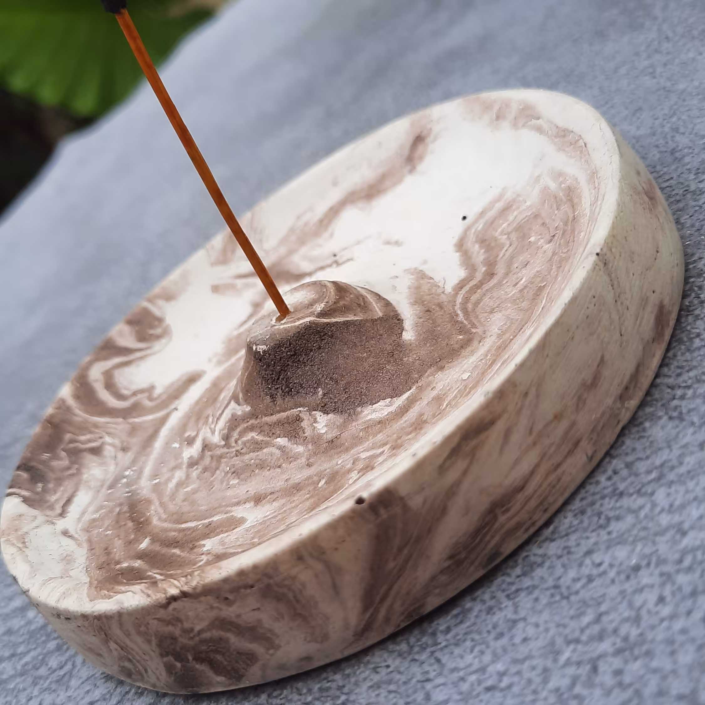 جای عود کد 143