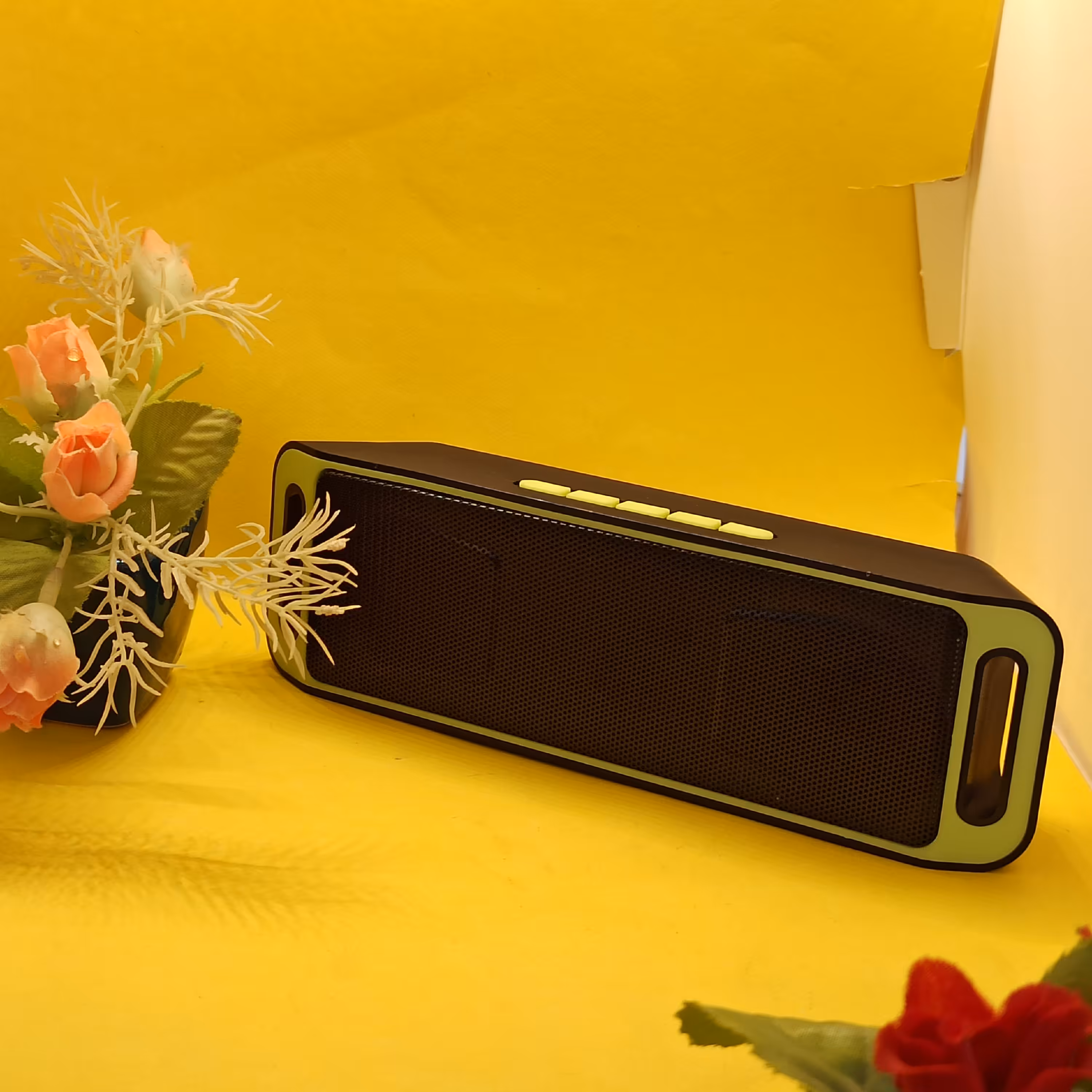 اسپیکر قیمت مناسب با صدای استریو 208