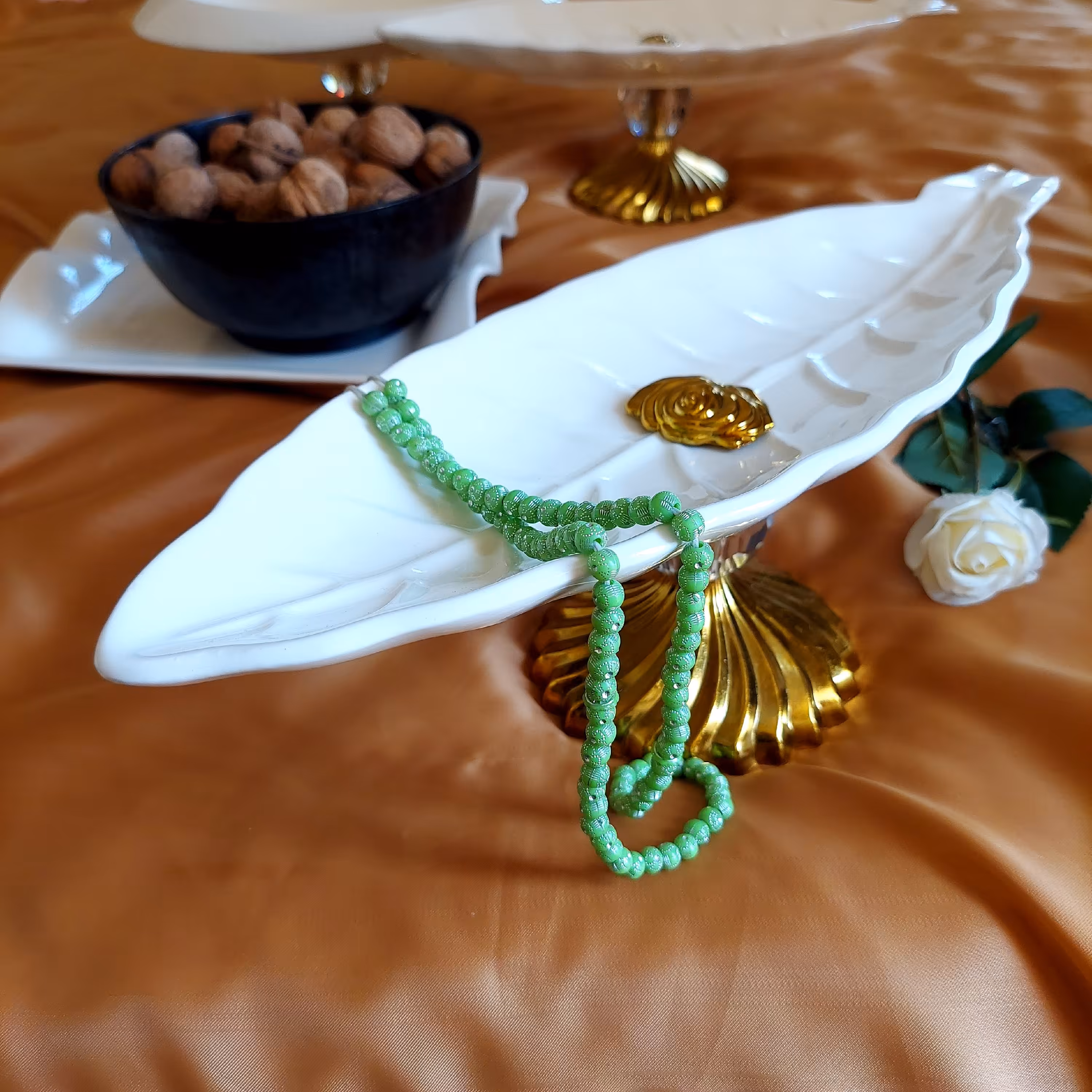 رولت خوری سرامیکی برگ پایه دار