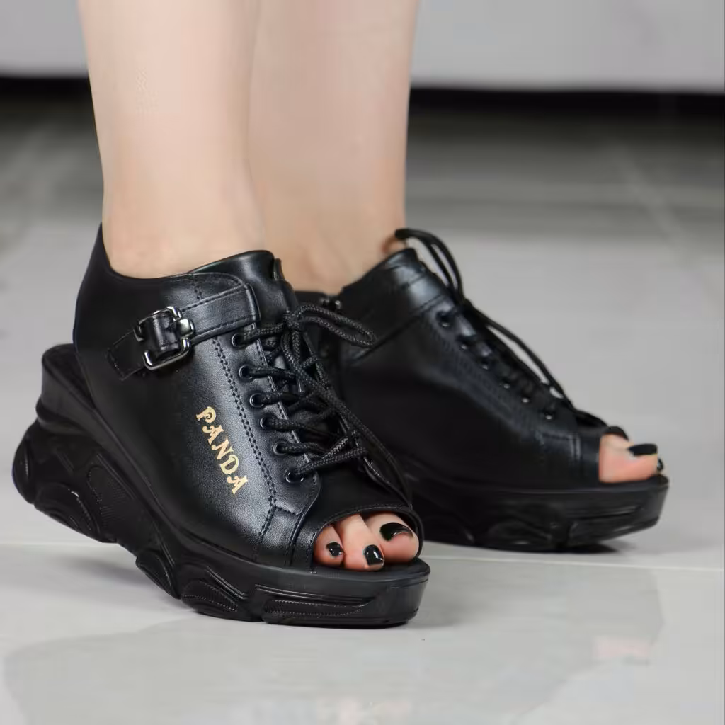 کفش  اسپرت تابستانی زنانه رنگ مشکی
