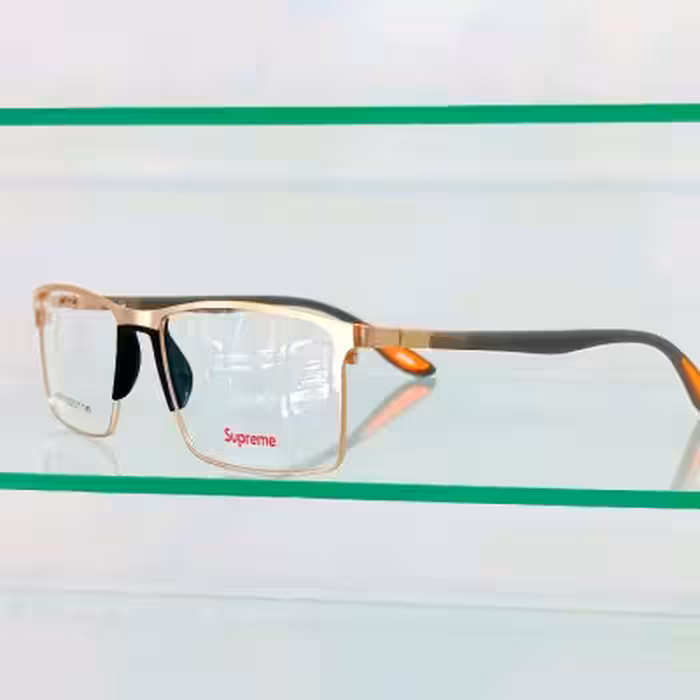 عینک مطالعه نمره مثبت یک و نیم عینک پیر چشمی  1.5