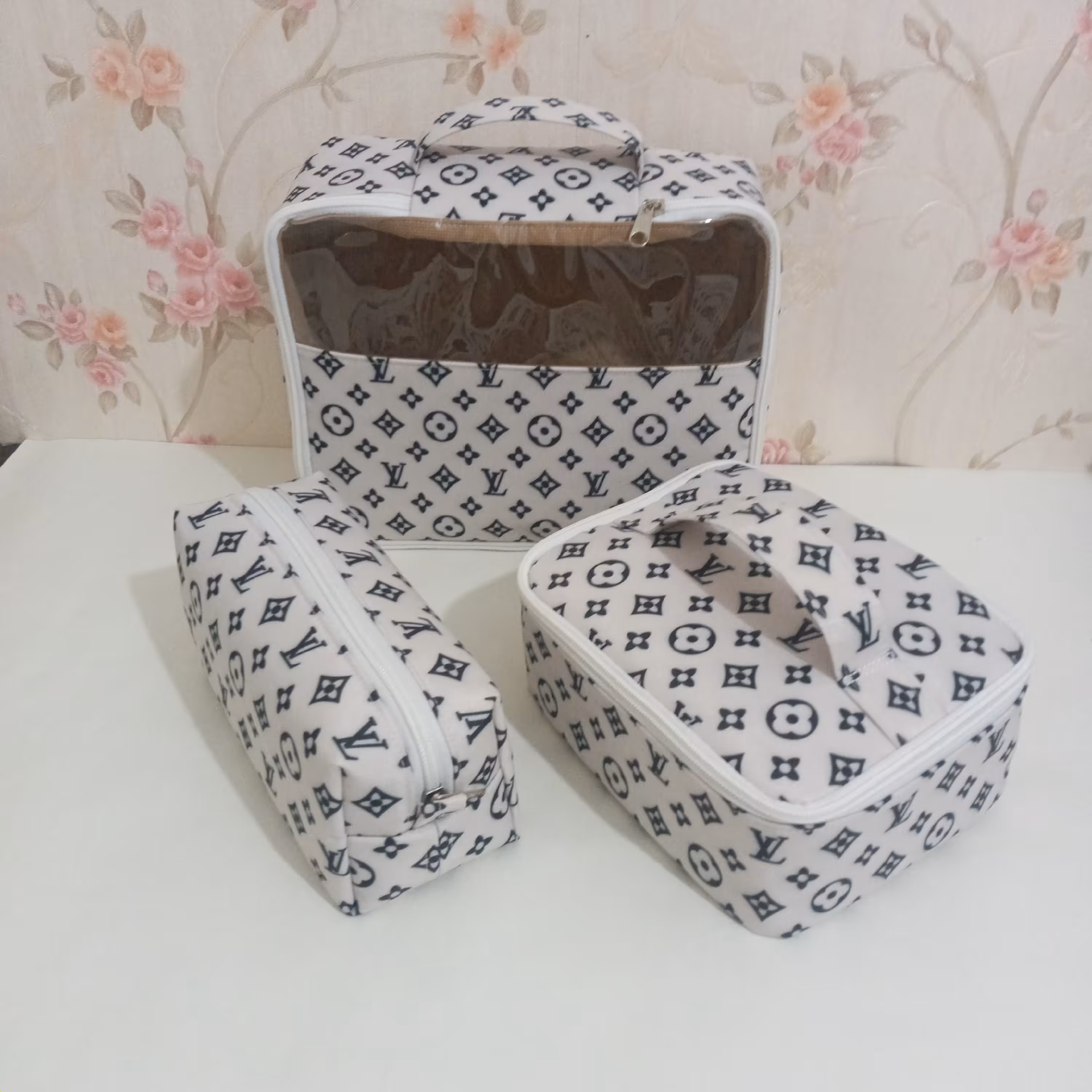 باکس لوازم آرایشی بهداشتی و لوازم شخصی کد ال وی 03