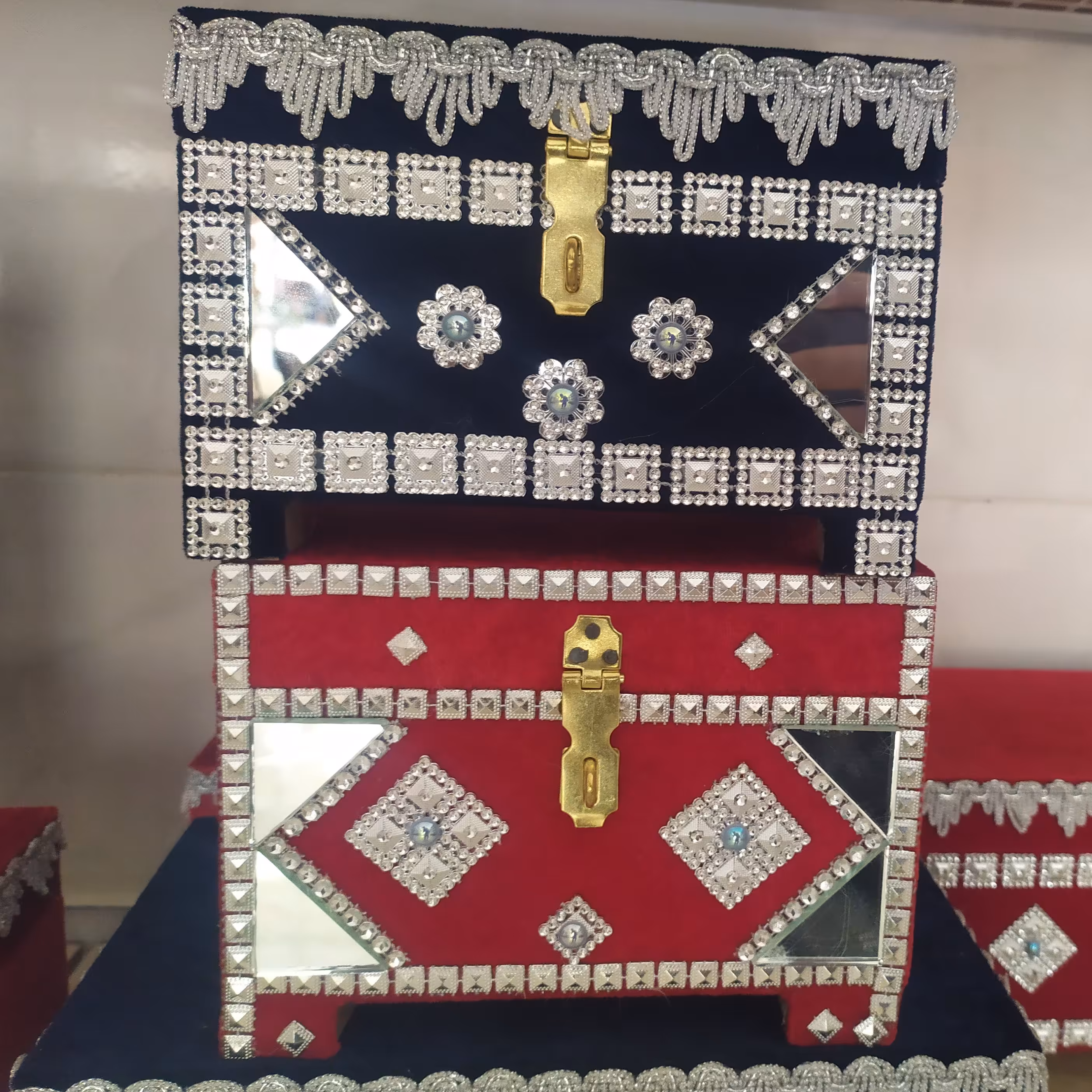 صندوقچه کادو و تزییناتی (سایز کوچک)