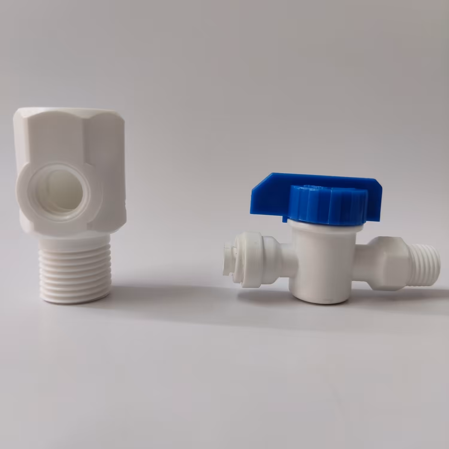 شیر ورودی و سه راهی دستگاه تصفیه آب خانگی