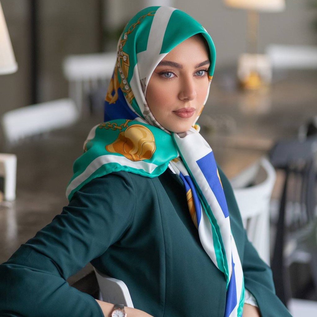 روسری ابریشم توییل 33