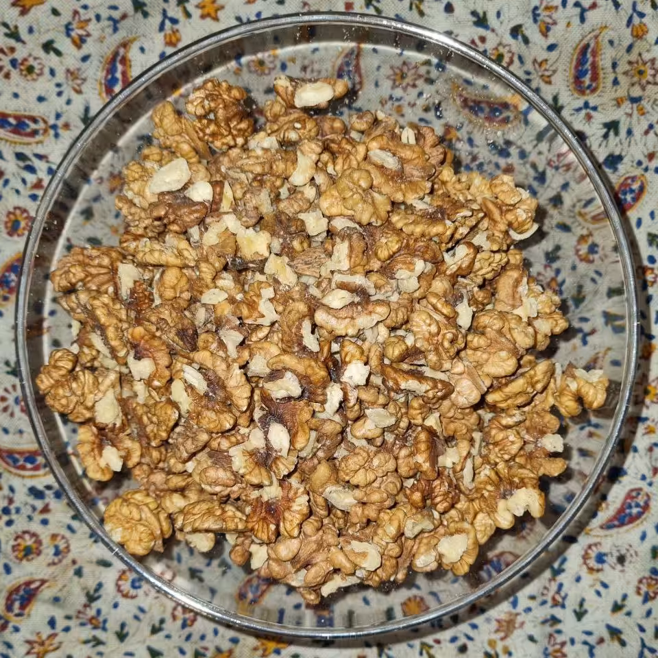 گردوی پرچرب کردستان (درجه یک) 250 گرم مخصوص پخت فسنجان