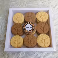 کوکی  کره و آرد برنج با طرح خاص