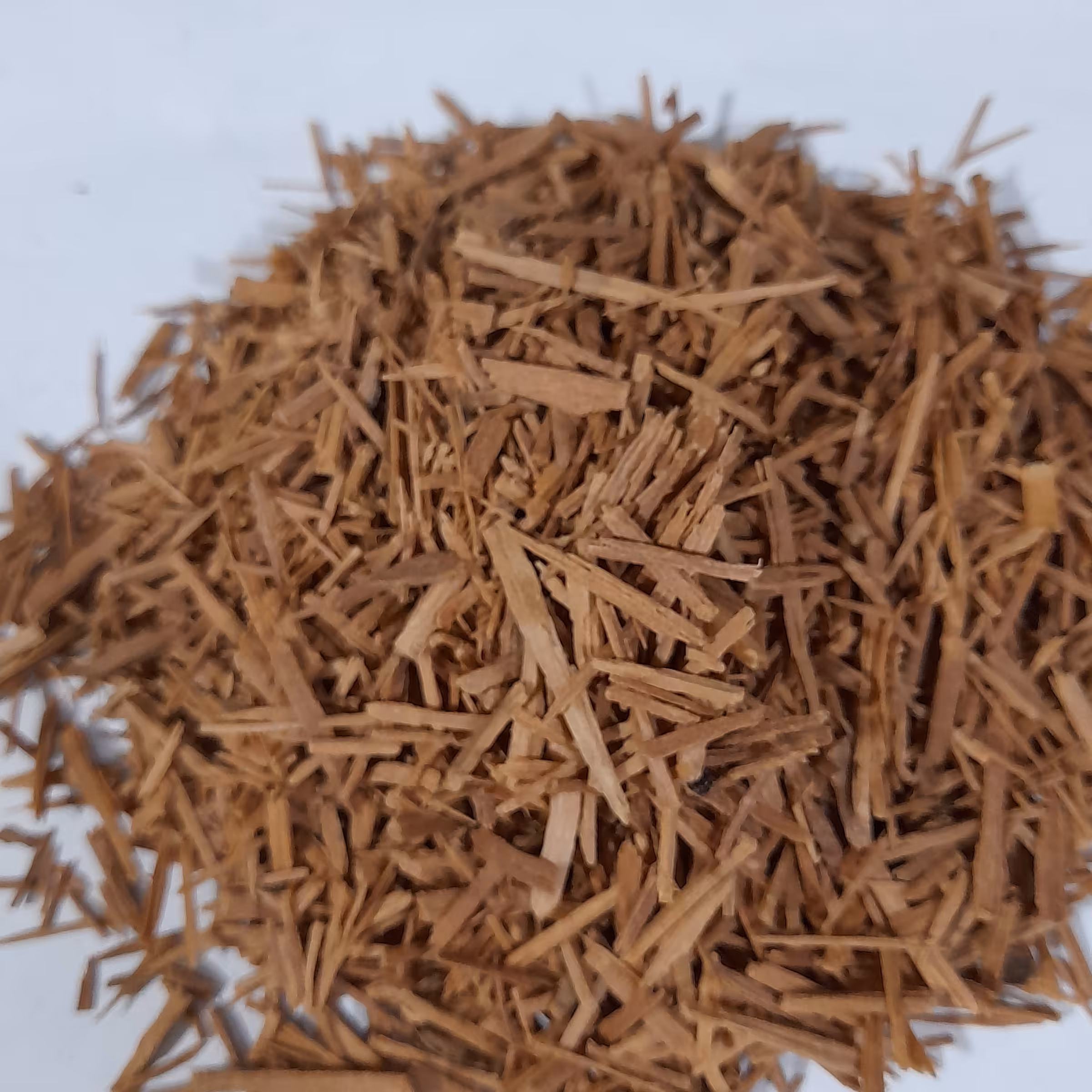 صندل سفید خرد شده معطر (کی بی)