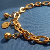 دستبند استیل رنگ ثابت ضدحساسیت گوی  و سکه ، قابل تغییر سایز و قفل