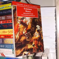 کتاب زبان اصلی Medea and Other Plays (نمایشنامه مده آ) - اثر اوریپیدس