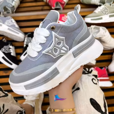 کتانی زنانه